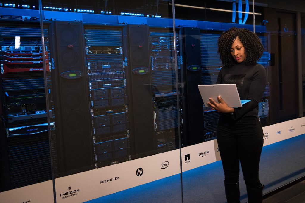 Visualisatie van DaaS IT concepten: Device-as-a-Service oplossing voor flexibel IT-beheer en moderne apparatuurbeheer.
